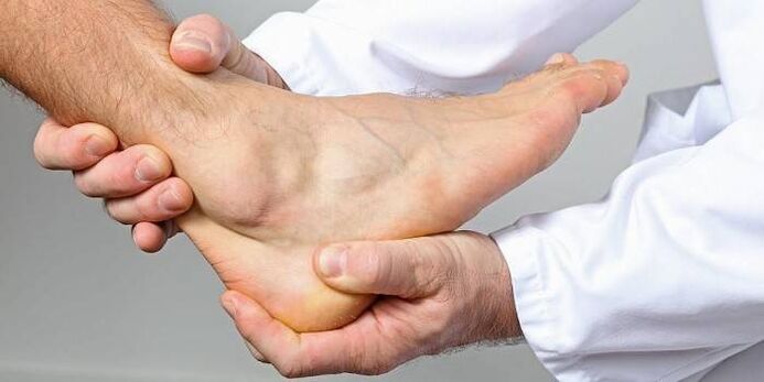 specialist examination for ankle osteoarthritis